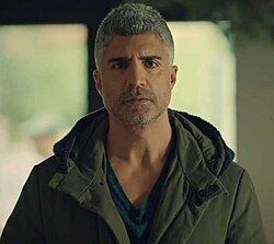Özcan Deniz portresi
