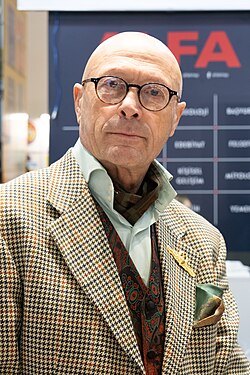 Erol Mütercimler portresi