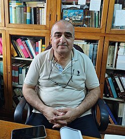 Mehmet Ölmez portresi