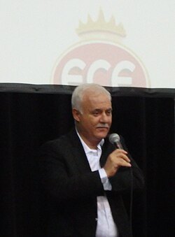 Nihat Hatipoğlu portresi