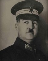 Hüseyin Hüsnü Emir Erkilet portresi