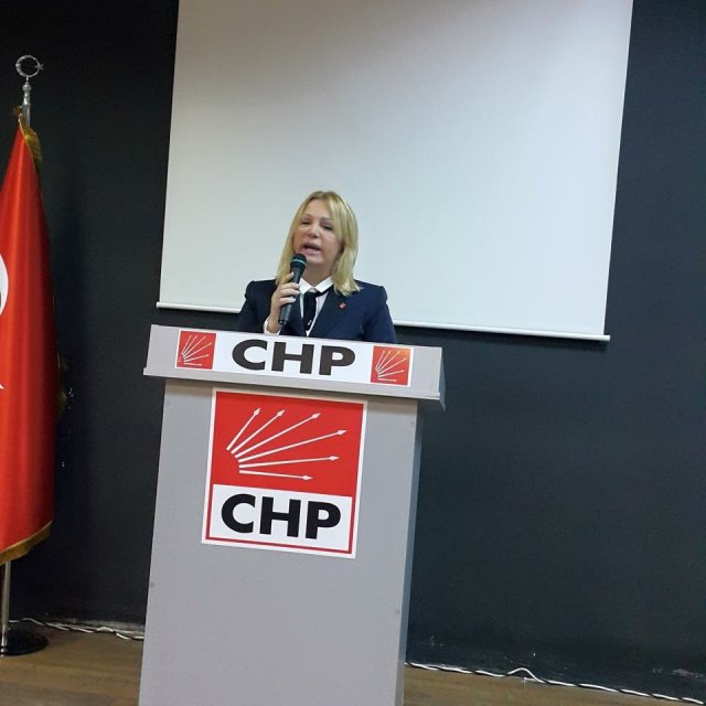 Niler Albayrak portresi