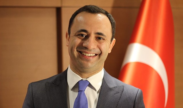 Tuna Bekleviç portresi