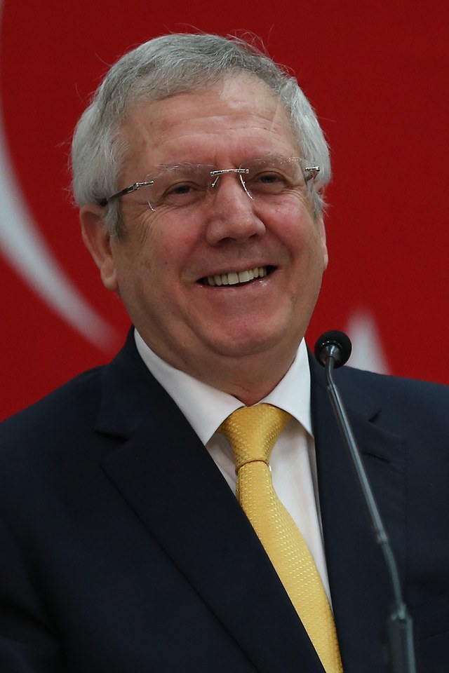 Aziz Yıldırım portresi