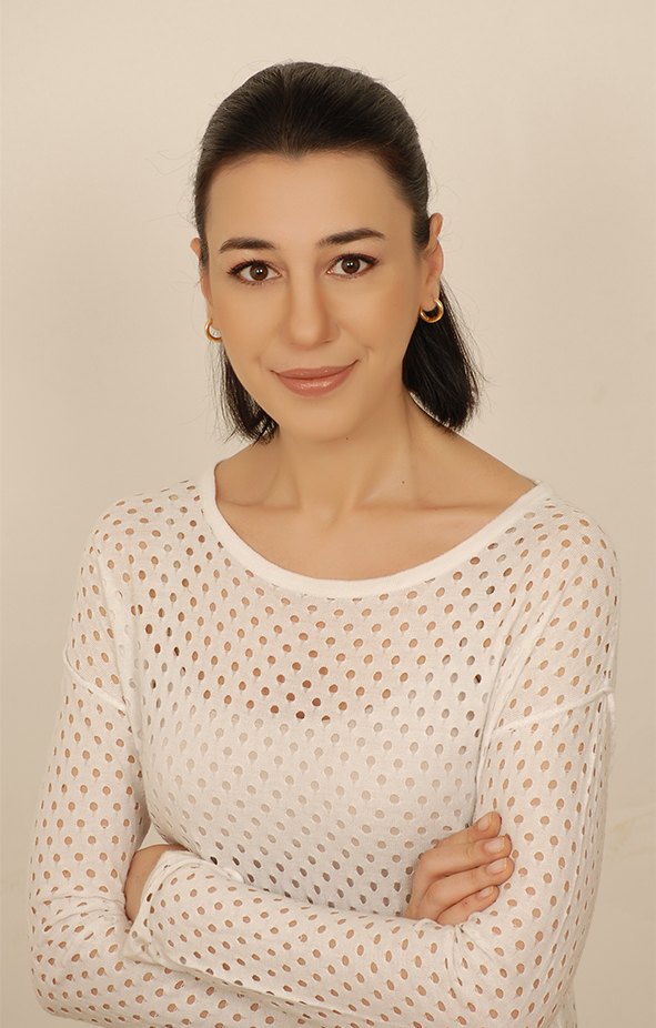 Melis Alphan portresi