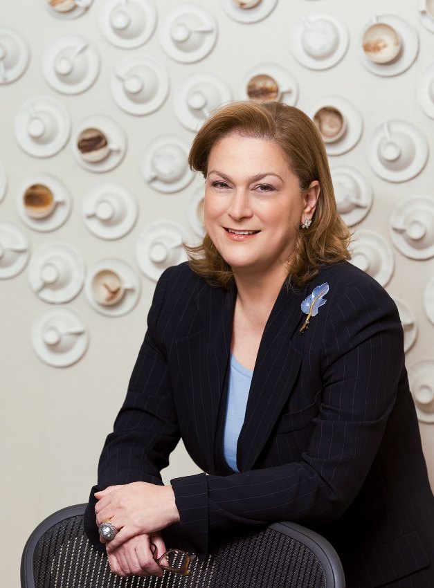 Güler Sabancı portresi