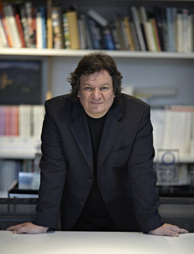 Emre Arolat portresi