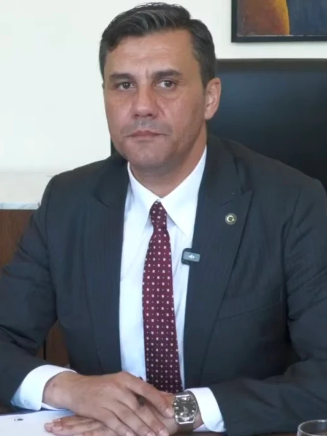 Ferdi Zeyrek portresi