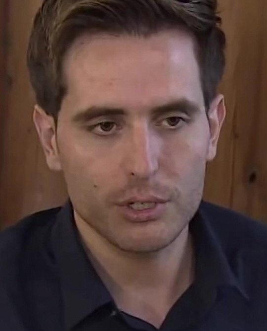 Enes Kaya portresi