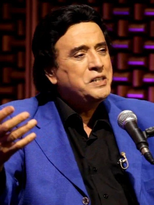 Erol Büyükburç portresi