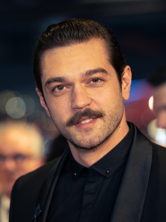 Furkan Andıç portresi