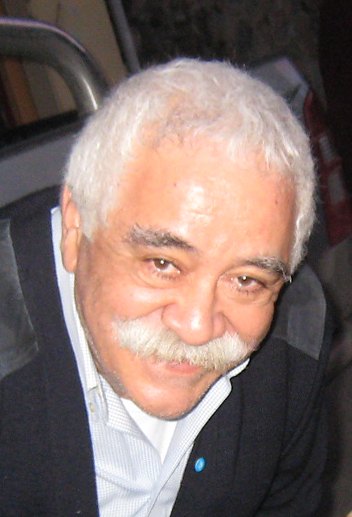 Levent Kırca portresi