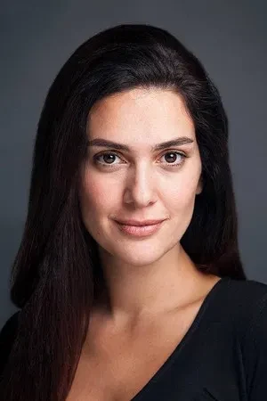 Bergüzar Korel portresi