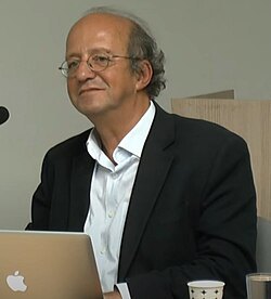 Behiç Ak portresi