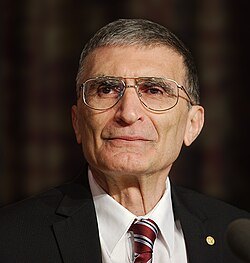 Aziz Sancar portresi