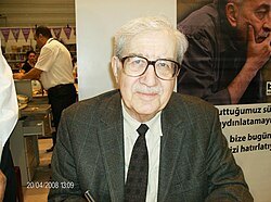 Süleyman Turgut Özakman portresi